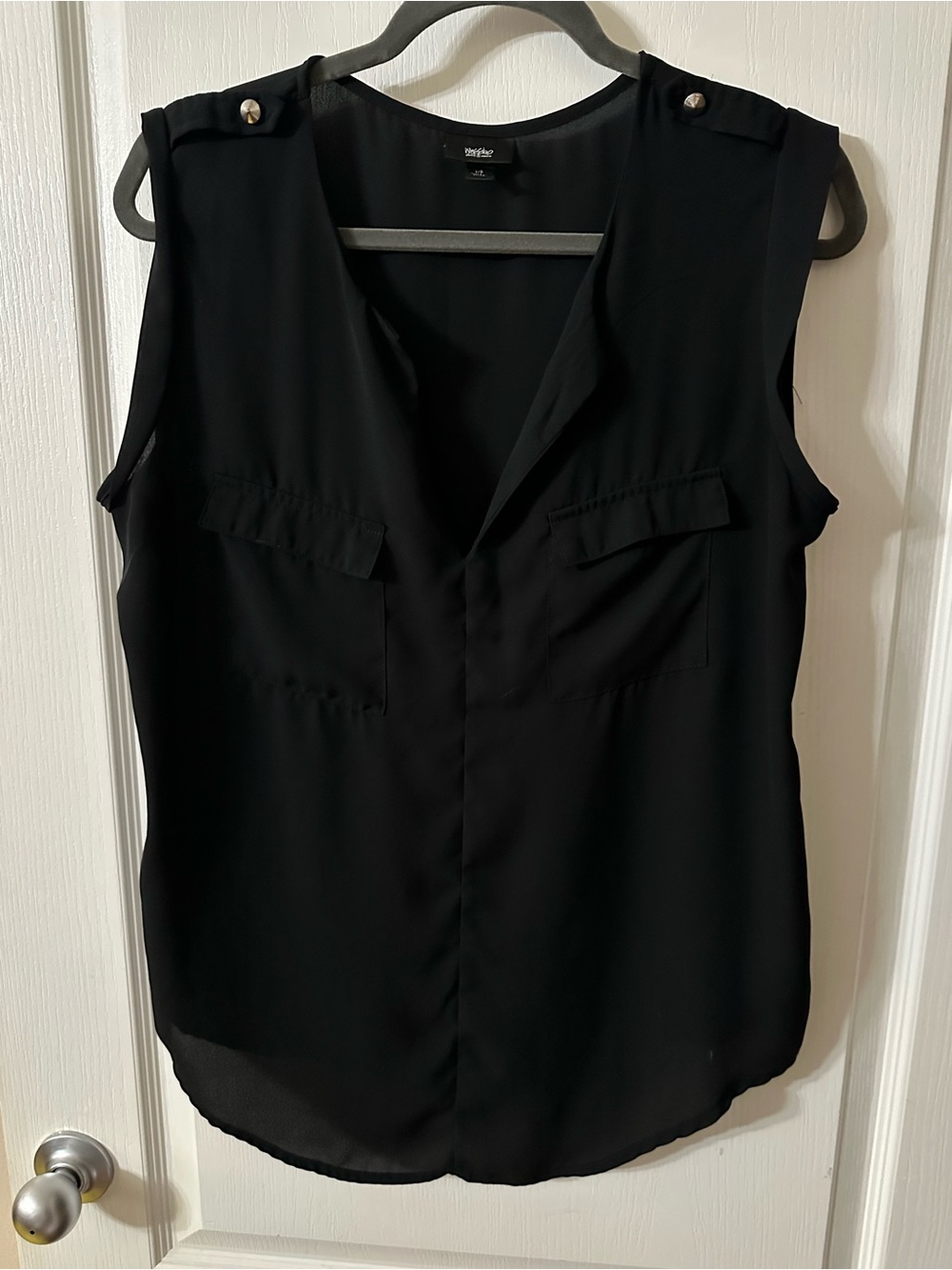 Mossimo Black Sleeveless V-Neck Utility Blouse